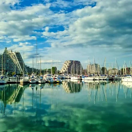 T2 Avec Terrasse & Piscine, A 10 Min, Parking Apartament *